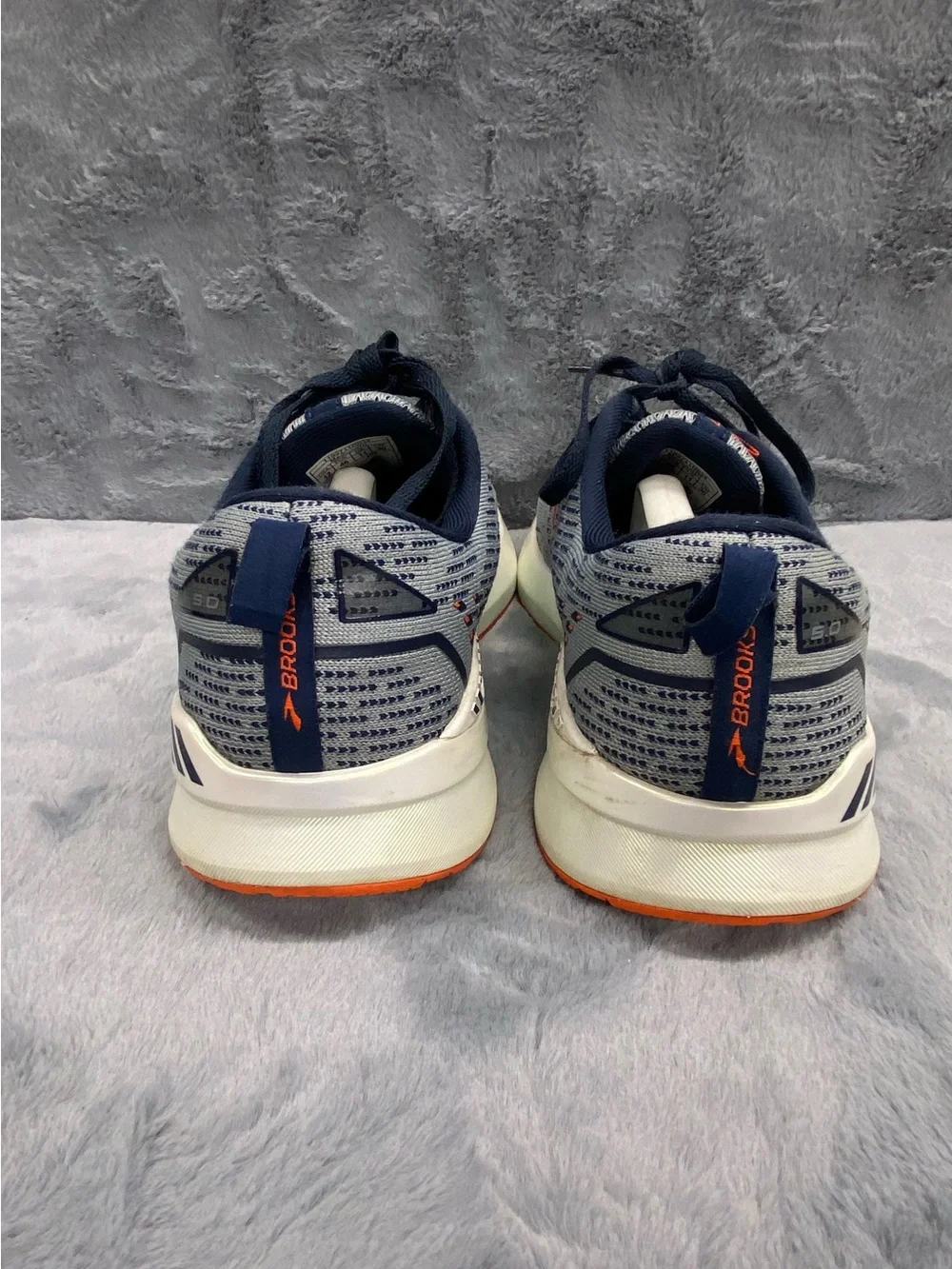 Brooks good used